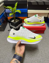 Cargar imagen en el visor de la galería, 🏃♂️ NIKE INFINITY RUN