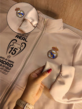 Cargar imagen en el visor de la galerĂa, BUZO CUELLO ALTO REAL & BARSA BORDADO: FĂștbol Street Line