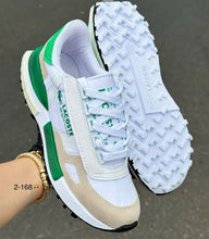 Cargar imagen en el visor de la galería, Lacoste Elite Active – Comodidad y estilo para cada paso