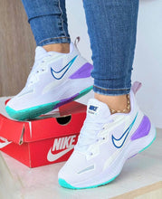 Cargar imagen en el visor de la galería, NIKE ZOOM X DAMA 👟
