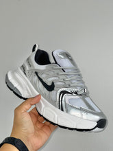 Cargar imagen en el visor de la galería, NIKE SKATE DAMA 👟
